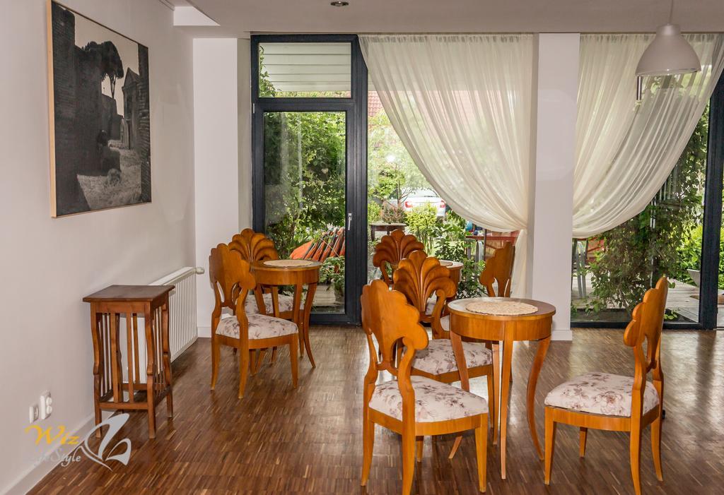 May Residence Dumbravita  Bagian luar foto